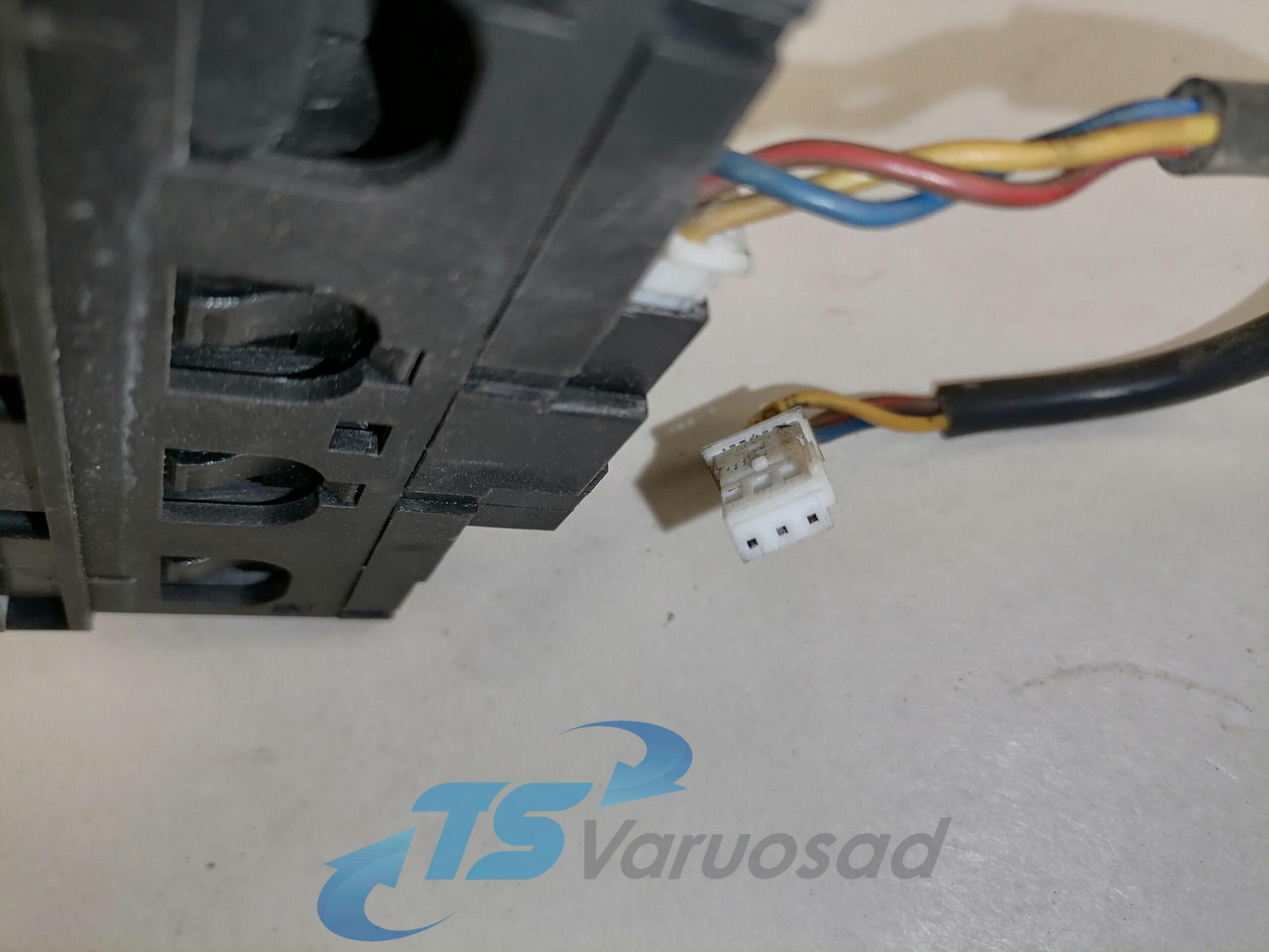 Mercedes-Benz Lülitite moodul 9435400146 - Кабіна в категорії Вантажівки: фото 3 Mercedes-Benz Lülitite moodul 9435400146 - Кабіна в категорії Вантажівки: фото 3