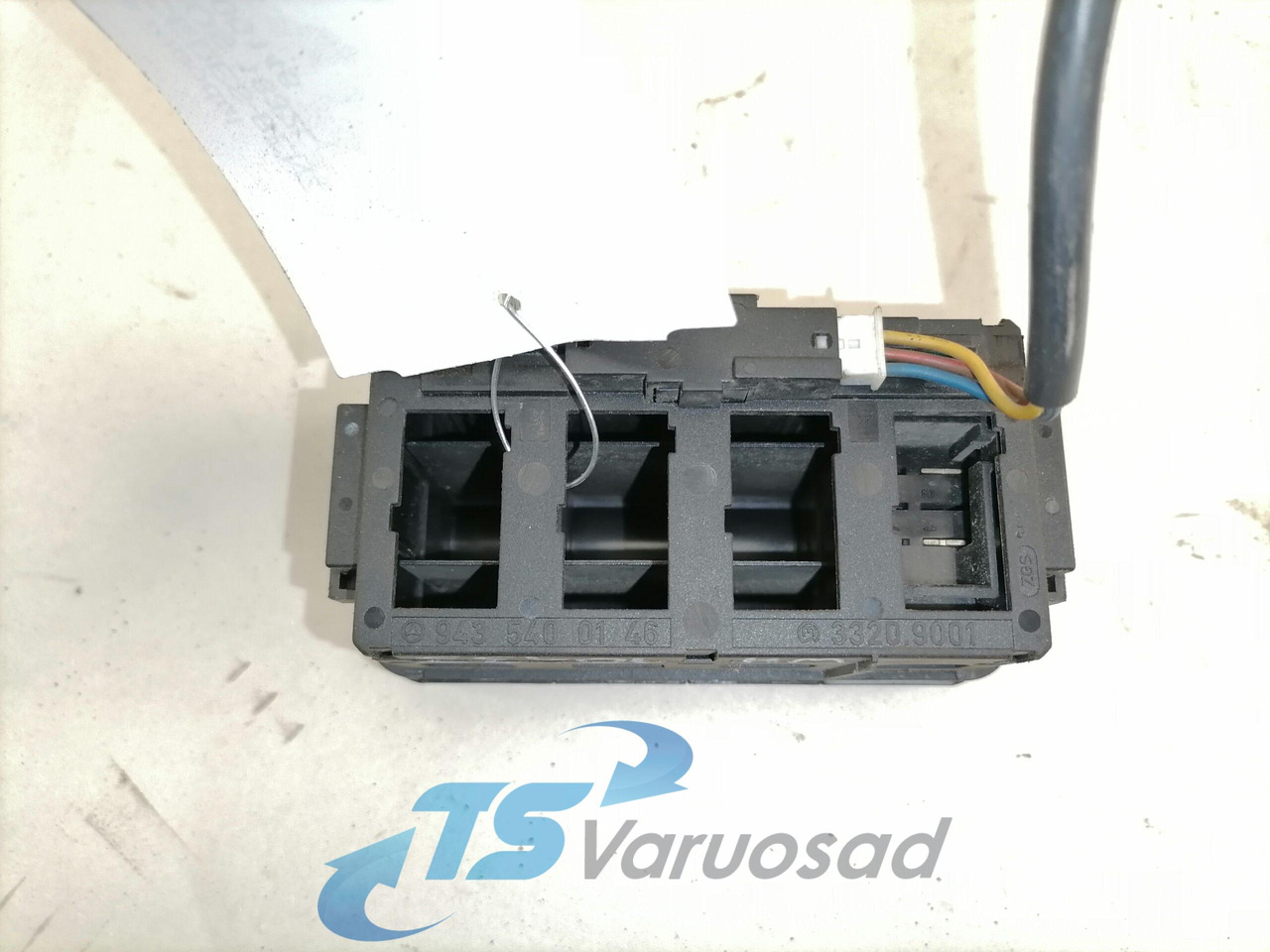 Mercedes-Benz Lülitite moodul 9435400146 - Кабіна в категорії Вантажівки: фото 3 Mercedes-Benz Lülitite moodul 9435400146 - Кабіна в категорії Вантажівки: фото 3