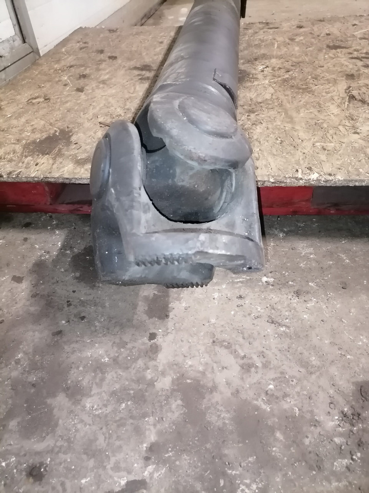 Mercedes-Benz Propeller shaft A6594100101 - Карданний вал в категорії Вантажівки: фото 3 Mercedes-Benz Propeller shaft A6594100101 - Карданний вал в категорії Вантажівки: фото 3