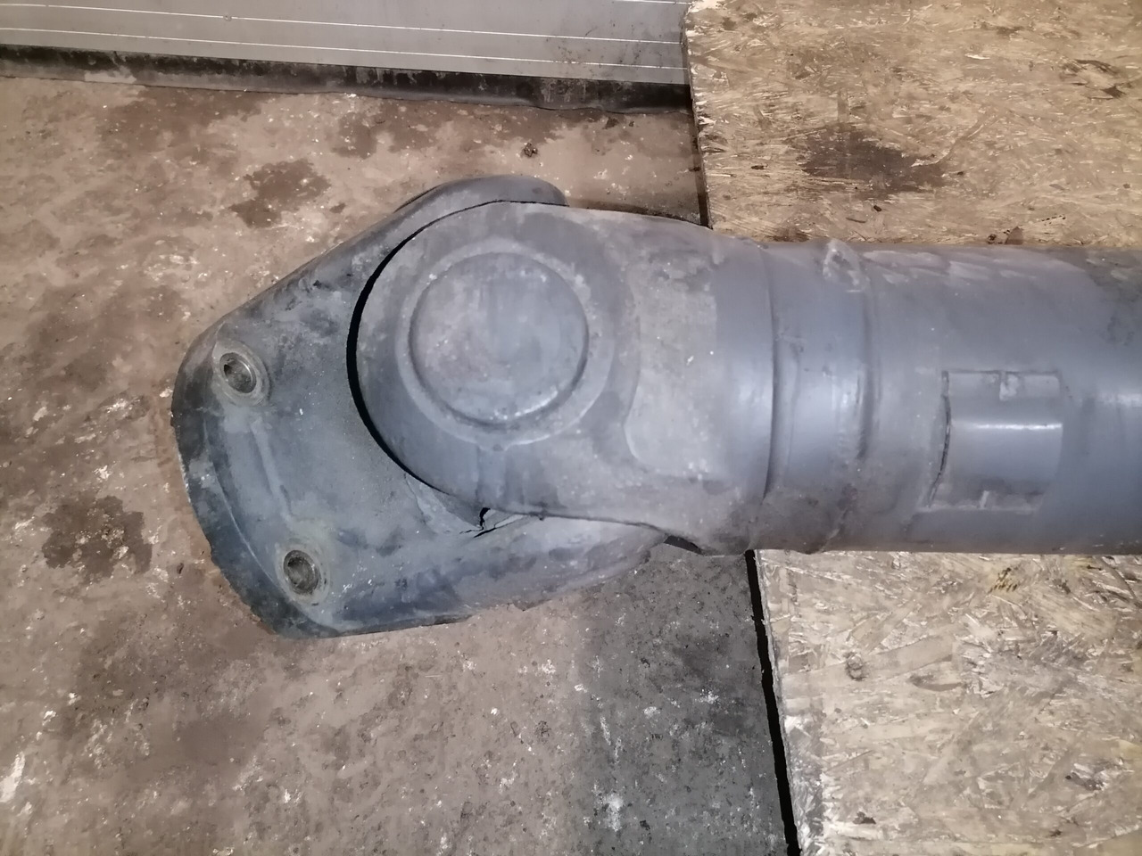 Mercedes-Benz Propeller shaft A6594100101 - Карданний вал в категорії Вантажівки: фото 4 Mercedes-Benz Propeller shaft A6594100101 - Карданний вал в категорії Вантажівки: фото 4