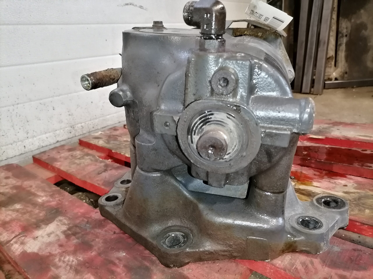 Mercedes-Benz Steering box A9604603500 - Рульовий механізм в категорії Вантажівки: фото 5 Mercedes-Benz Steering box A9604603500 - Рульовий механізм в категорії Вантажівки: фото 5