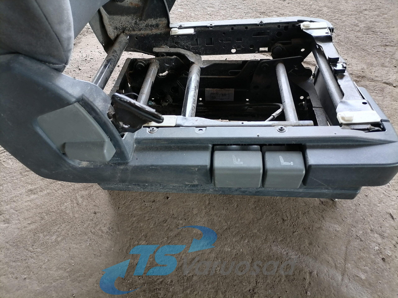 Renault Kaasreisija iste 7485130980 - Сидіння в категорії Вантажівки: фото 5 Renault Kaasreisija iste 7485130980 - Сидіння в категорії Вантажівки: фото 5