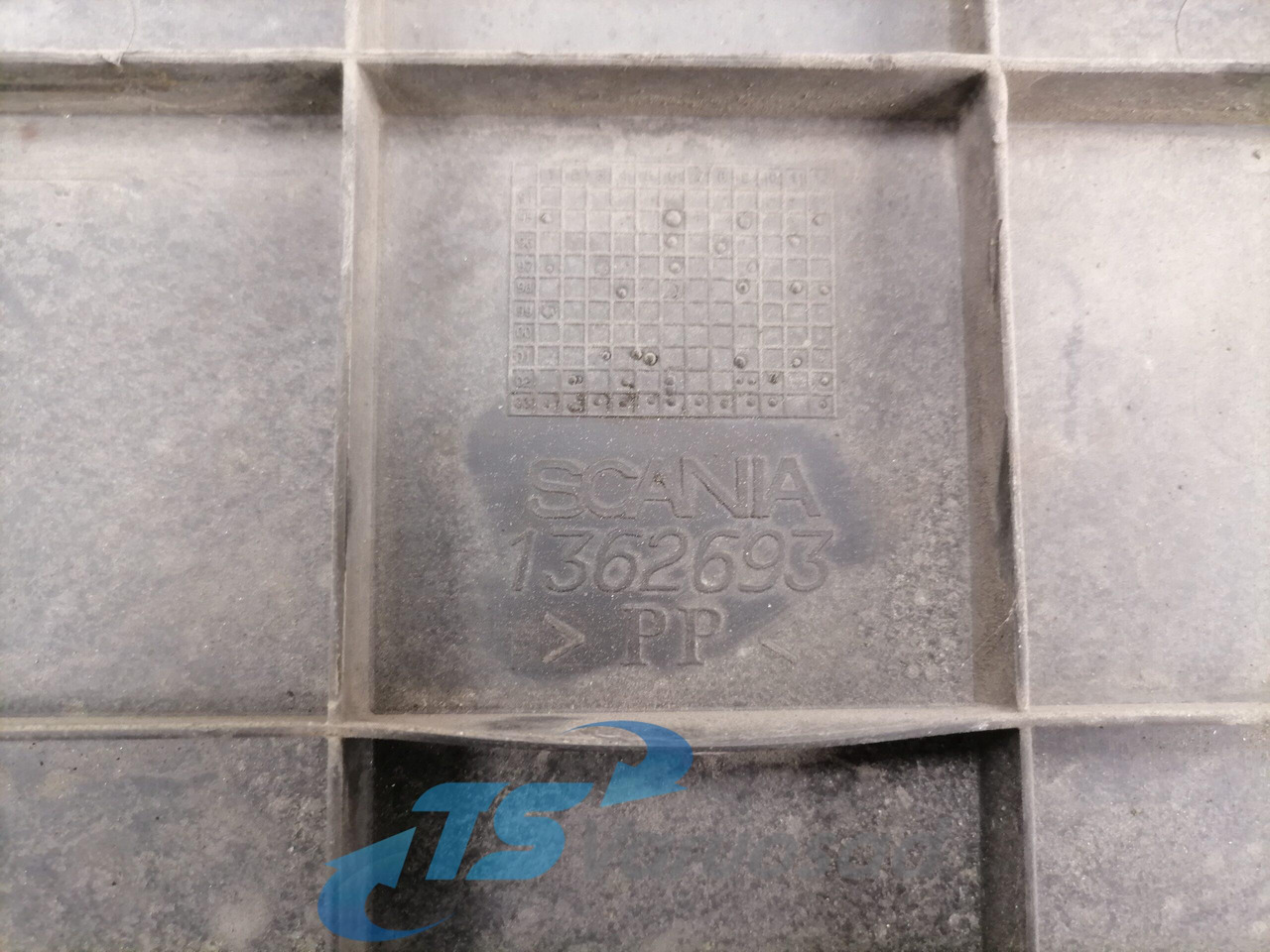 Scania Battery cover 1362693 - Аккумулятор в категорії Вантажівки: фото 4 Scania Battery cover 1362693 - Аккумулятор в категорії Вантажівки: фото 4