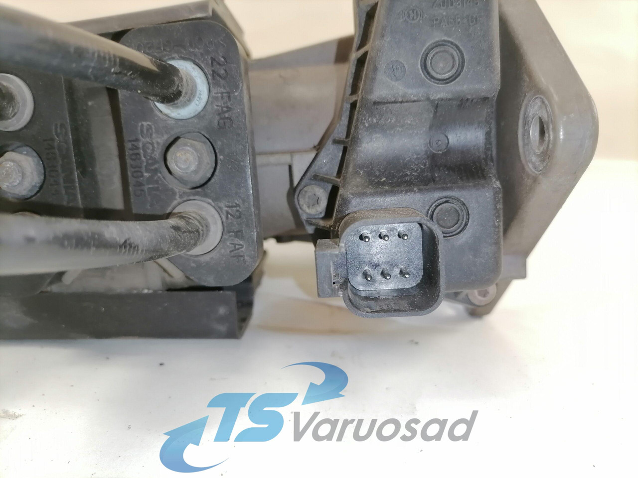 Scania Brake pressure control 1867518 - Гальмівний клапан в категорії Вантажівки: фото 3 Scania Brake pressure control 1867518 - Гальмівний клапан в категорії Вантажівки: фото 3