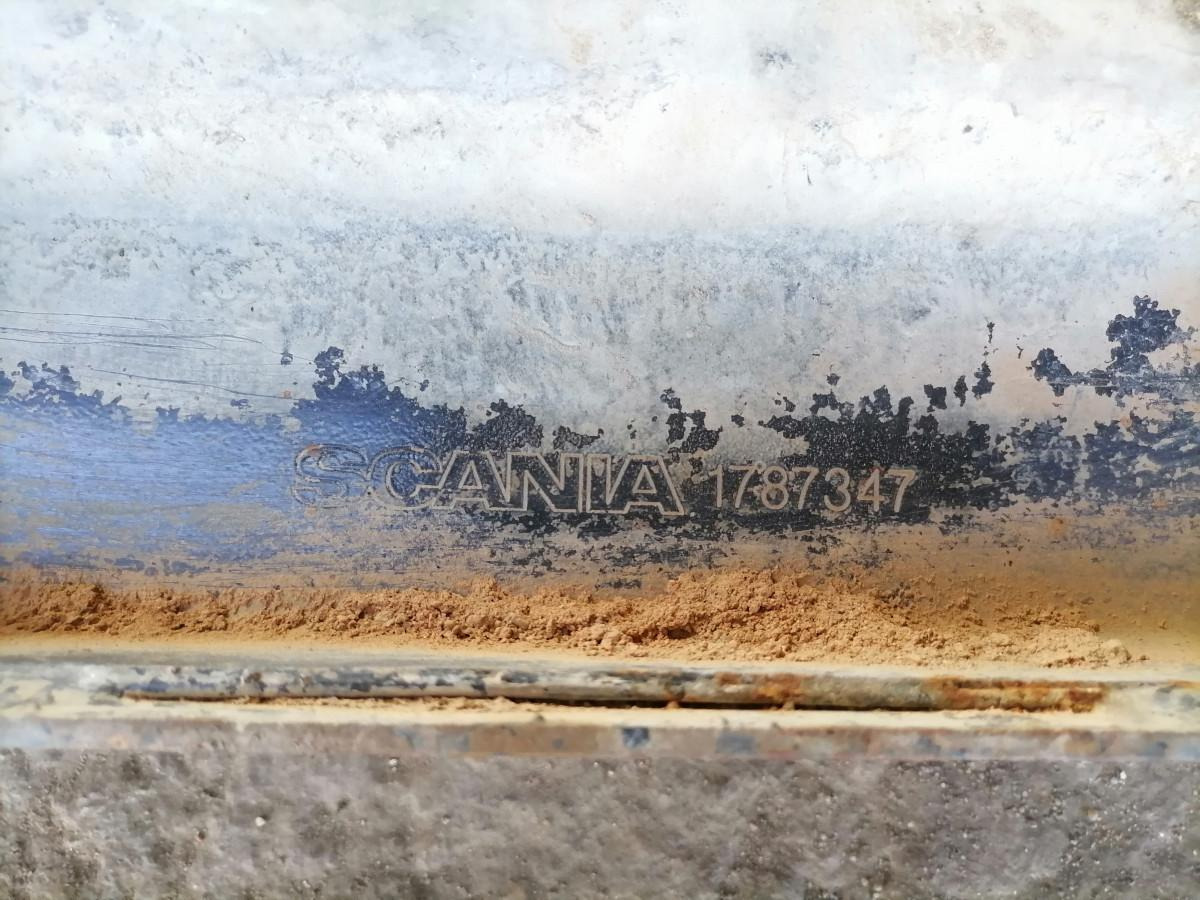 Scania Bumper 1787347 - Бампер в категорії Вантажівки: фото 3 Scania Bumper 1787347 - Бампер в категорії Вантажівки: фото 3