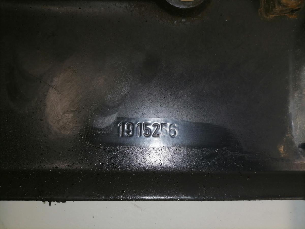 Scania Bumper bracket 1915256 - Бампер в категорії Вантажівки: фото 4 Scania Bumper bracket 1915256 - Бампер в категорії Вантажівки: фото 4