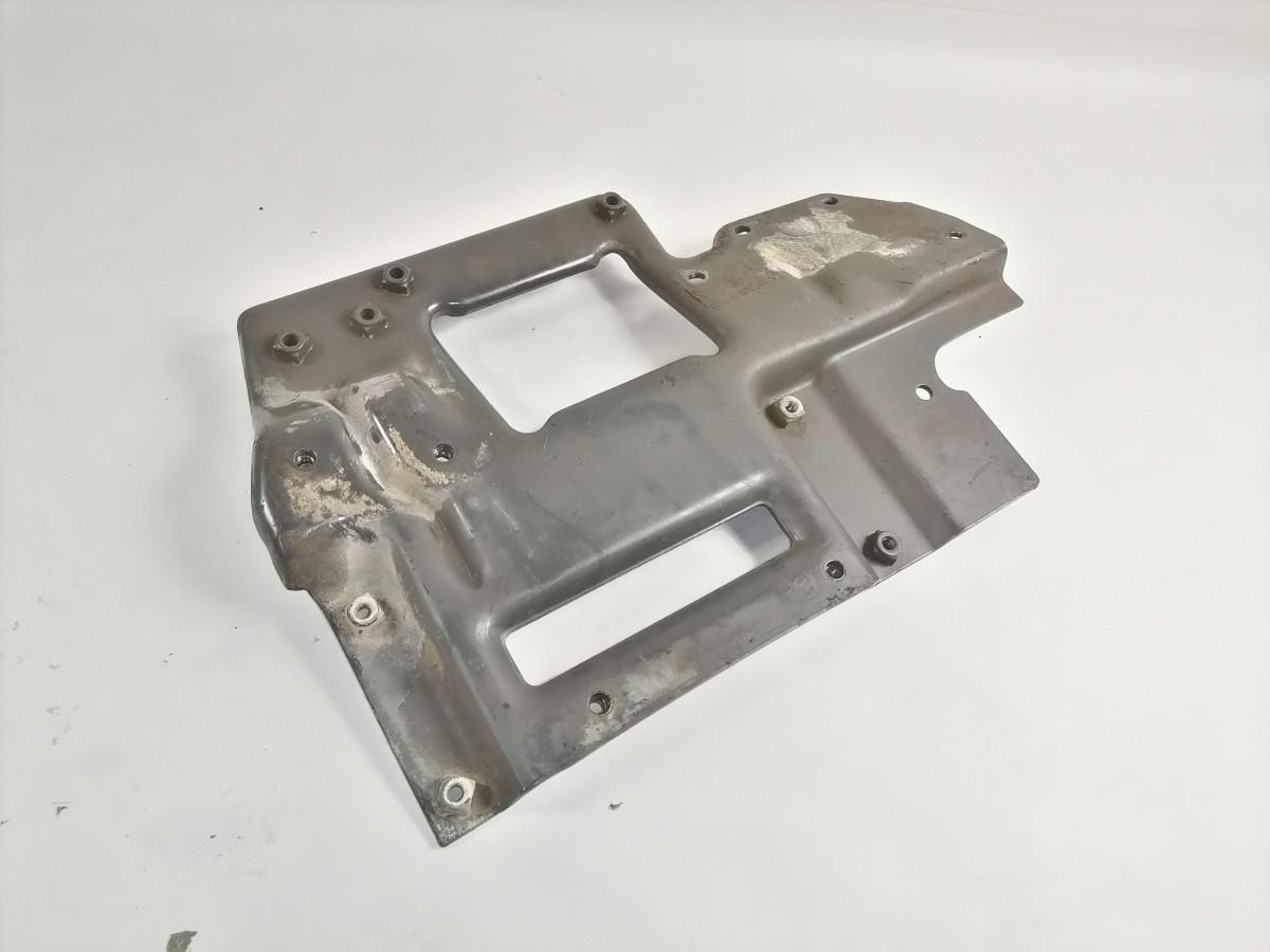 Scania Bumper bracket 1915256 - Бампер в категорії Вантажівки: фото 2 Scania Bumper bracket 1915256 - Бампер в категорії Вантажівки: фото 2