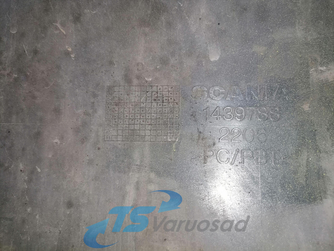 Scania Bumper cover 1439788 - Кут бампера в категорії Вантажівки: фото 3 Scania Bumper cover 1439788 - Кут бампера в категорії Вантажівки: фото 3