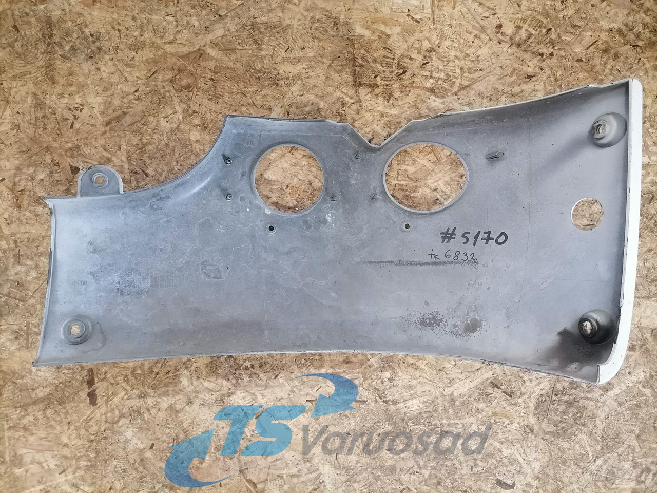 Scania Bumper cover 1853194 - Кут бампера в категорії Вантажівки: фото 4 Scania Bumper cover 1853194 - Кут бампера в категорії Вантажівки: фото 4