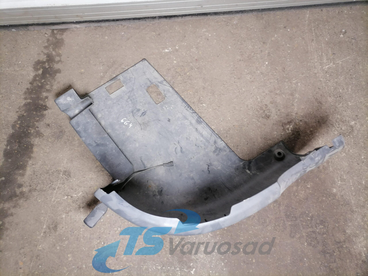 Scania Bumper cover 1884915 - Кут бампера в категорії Вантажівки: фото 3 Scania Bumper cover 1884915 - Кут бампера в категорії Вантажівки: фото 3