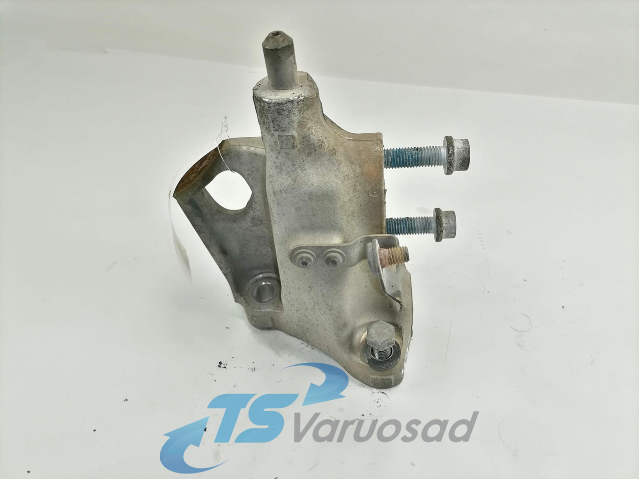 Scania Cab suspension carrier 2133303 - Підвіска кабіни в категорії Вантажівки: фото 2 Scania Cab suspension carrier 2133303 - Підвіска кабіни в категорії Вантажівки: фото 2