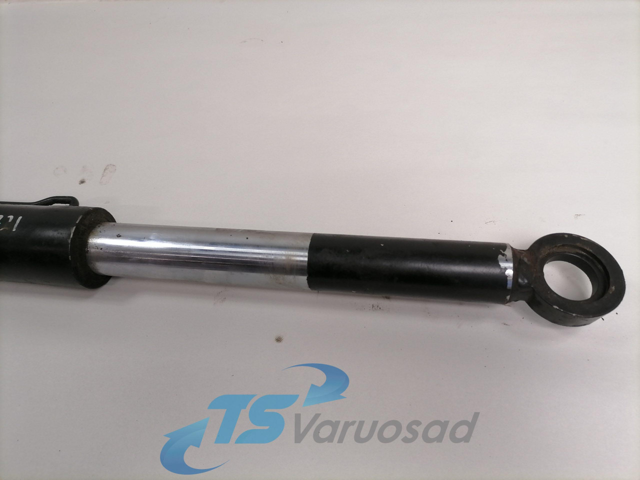 Scania Cab tilting cylinder 1517324 - Підвіска кабіни в категорії Вантажівки: фото 4 Scania Cab tilting cylinder 1517324 - Підвіска кабіни в категорії Вантажівки: фото 4
