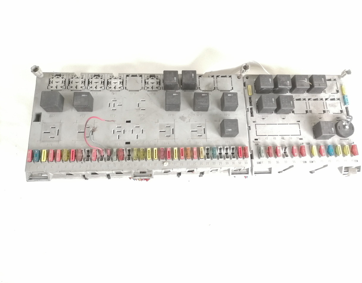 Scania Central electric unit 1398062 - Запобіжник в категорії Вантажівки: фото 2 Scania Central electric unit 1398062 - Запобіжник в категорії Вантажівки: фото 2