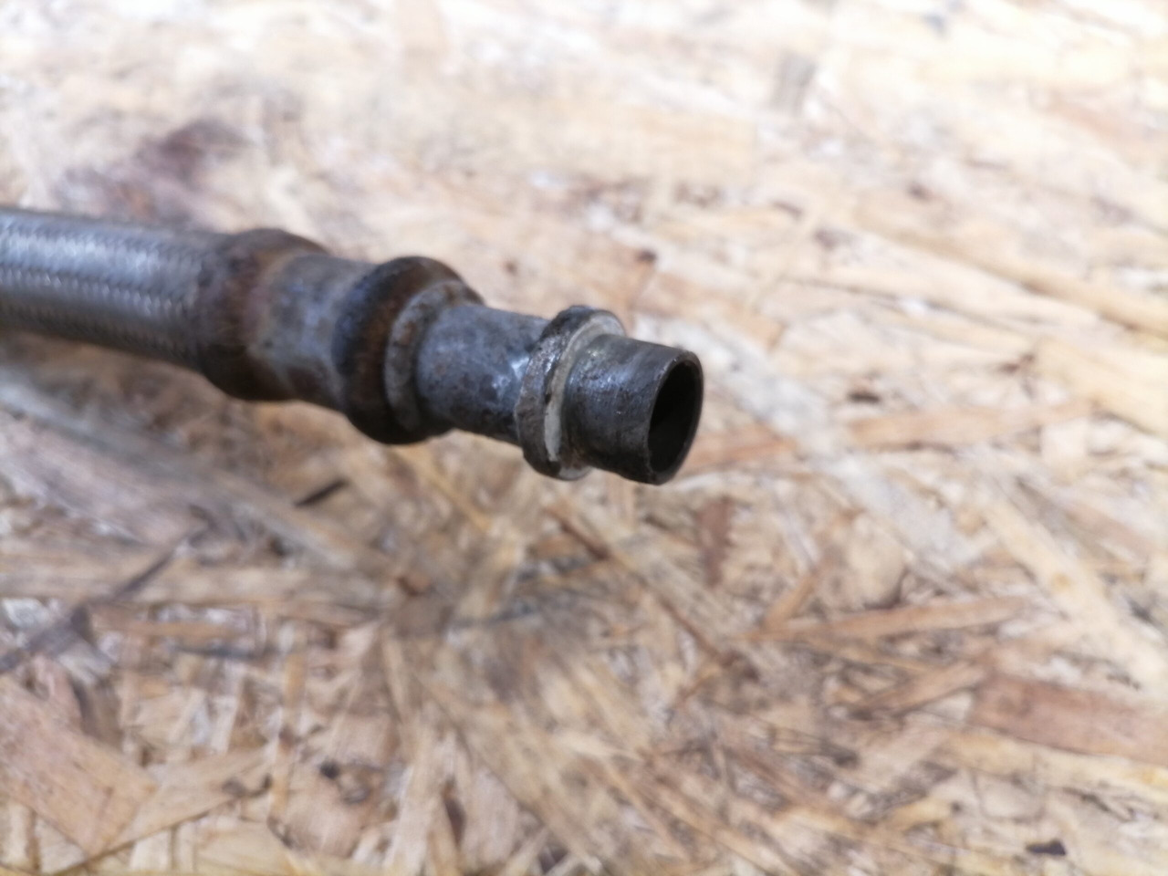 Scania Compressor air pipe 1801078 - Пневмокомпресор в категорії Вантажівки: фото 5 Scania Compressor air pipe 1801078 - Пневмокомпресор в категорії Вантажівки: фото 5