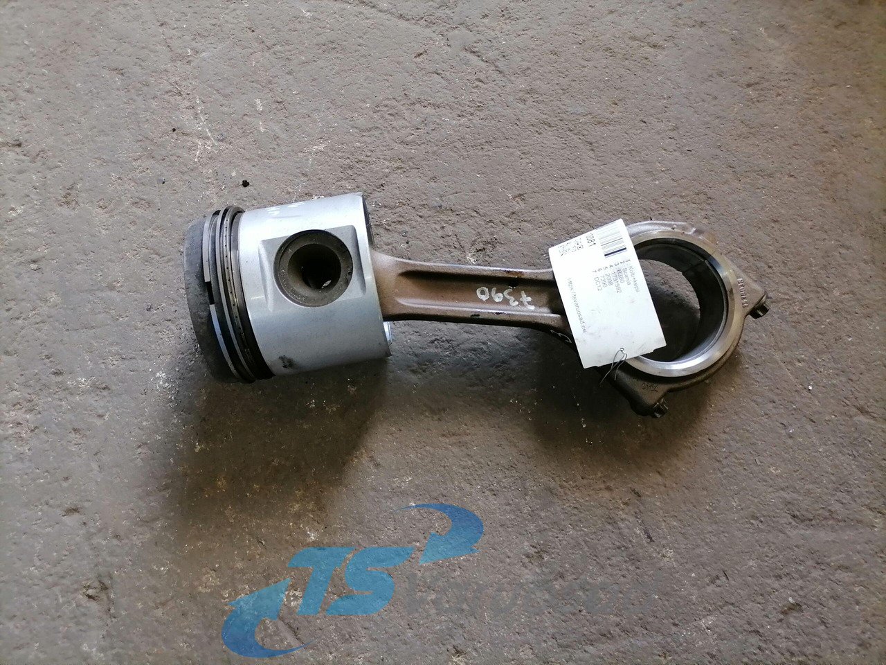 Scania Connecting rod + piston 1791992 - Поршні/ Кільця/ Втулки в категорії Вантажівки: фото 1 Scania Connecting rod + piston 1791992 - Поршні/ Кільця/ Втулки в категорії Вантажівки: фото 1