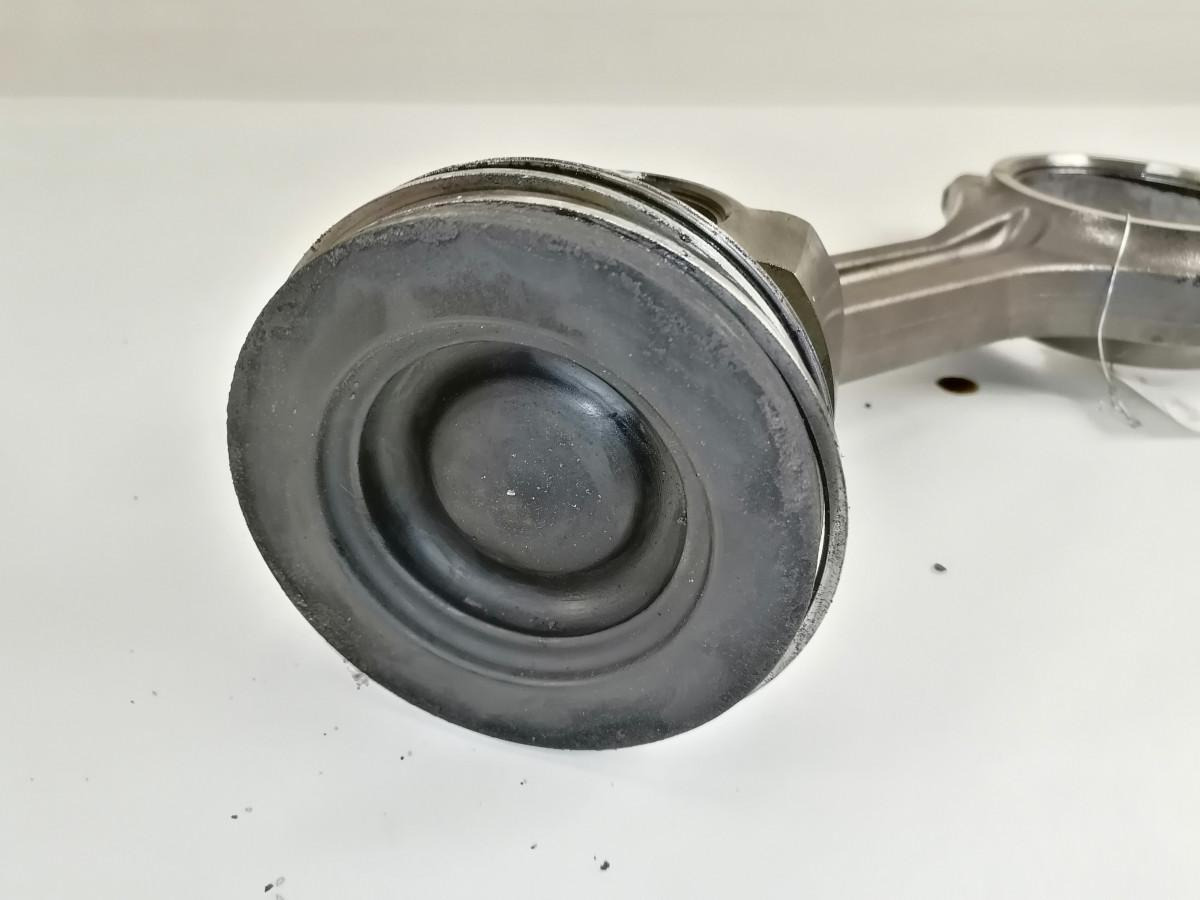 Scania Connecting rod + piston 2428219 - Поршні/ Кільця/ Втулки в категорії Вантажівки: фото 3 Scania Connecting rod + piston 2428219 - Поршні/ Кільця/ Втулки в категорії Вантажівки: фото 3