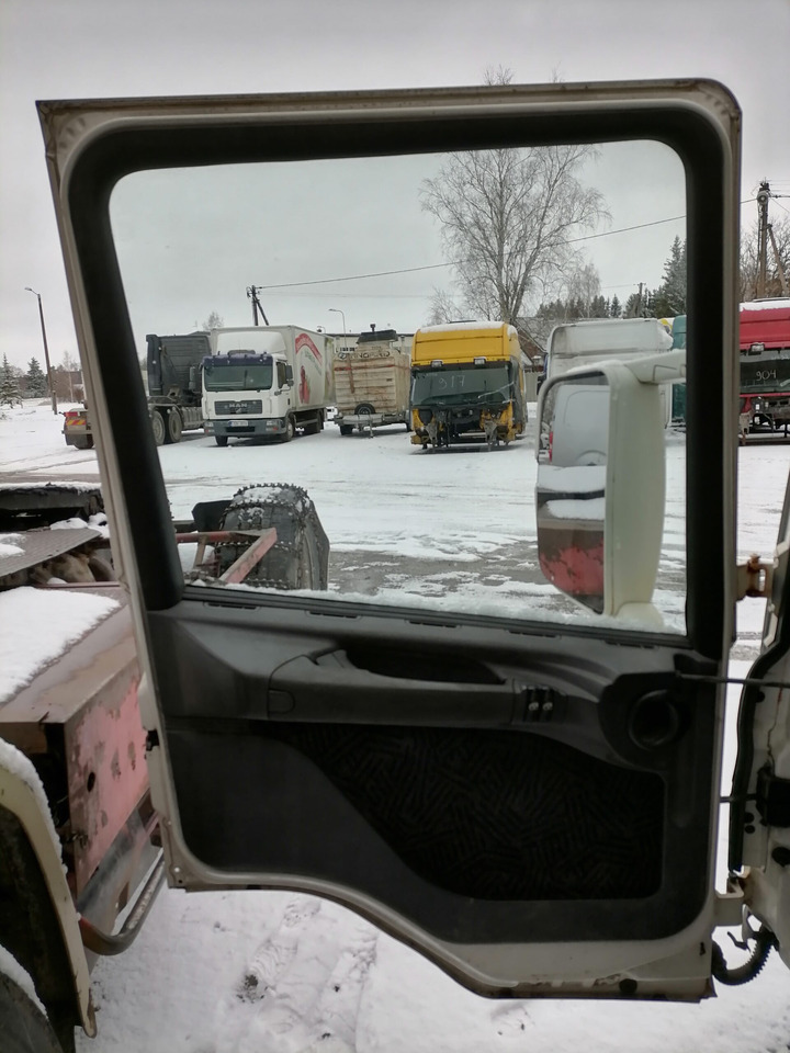 Scania Door 1476532 - Двері та запчастини в категорії Вантажівки: фото 2 Scania Door 1476532 - Двері та запчастини в категорії Вантажівки: фото 2