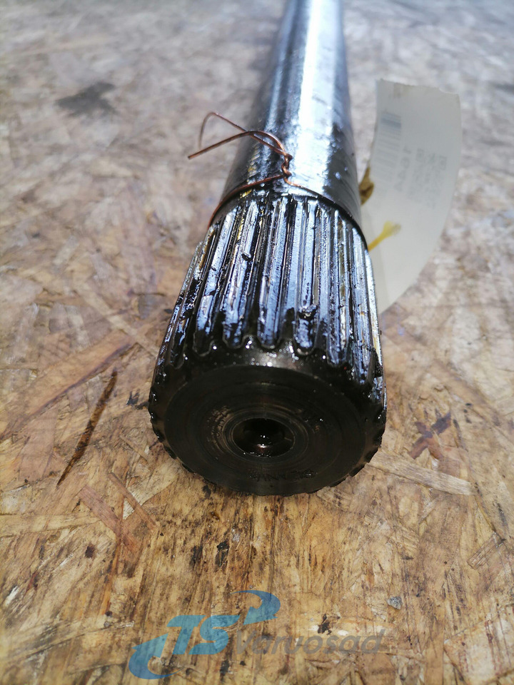 Scania Drive shaft 1315681 - Піввісь в категорії Вантажівки: фото 4 Scania Drive shaft 1315681 - Піввісь в категорії Вантажівки: фото 4
