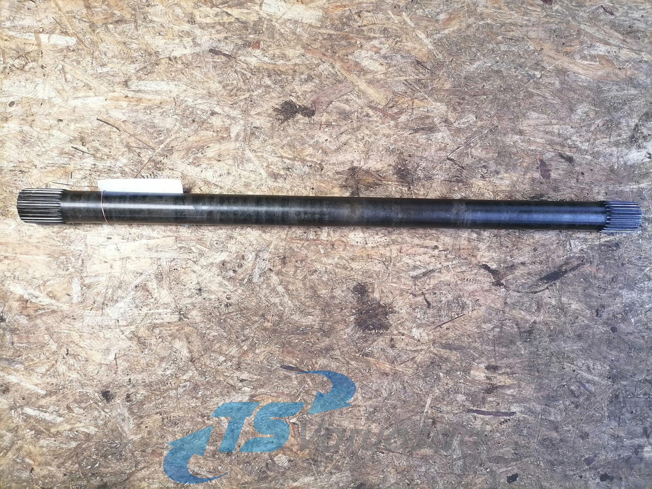 Scania Drive shaft 1315681 - Піввісь в категорії Вантажівки: фото 2 Scania Drive shaft 1315681 - Піввісь в категорії Вантажівки: фото 2