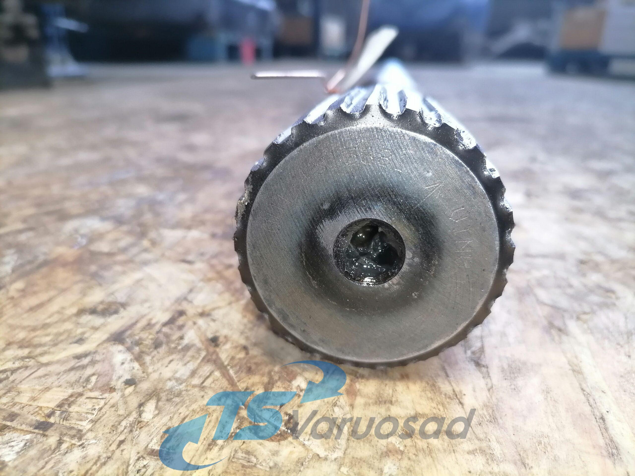 Scania Drive shaft 1315681 - Піввісь в категорії Вантажівки: фото 5 Scania Drive shaft 1315681 - Піввісь в категорії Вантажівки: фото 5