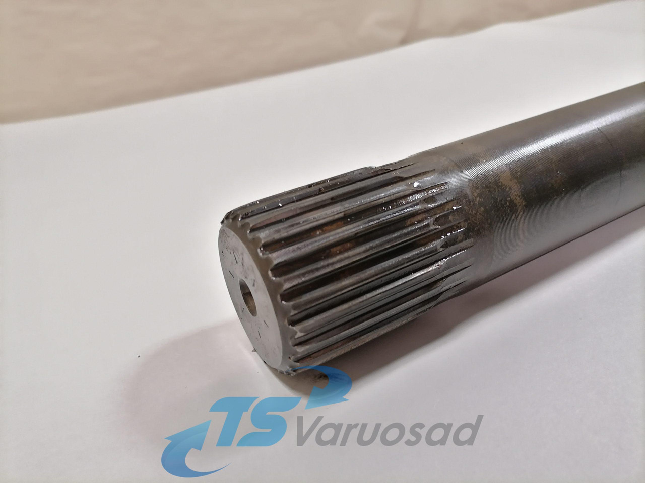Scania Drive shaft 1761195 - Піввісь в категорії Вантажівки: фото 2 Scania Drive shaft 1761195 - Піввісь в категорії Вантажівки: фото 2