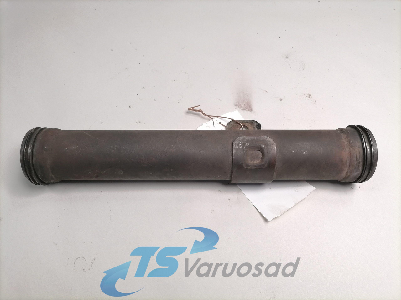 Scania EGR pipe 1528100 - Випускний колектор в категорії Вантажівки: фото 1 Scania EGR pipe 1528100 - Випускний колектор в категорії Вантажівки: фото 1