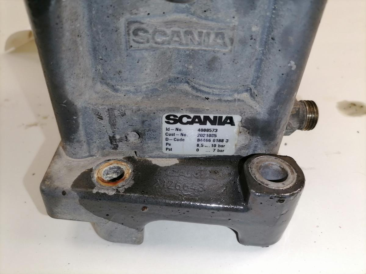 Scania EGR valve 2021085 - Вихлопна система в категорії Вантажівки: фото 4 Scania EGR valve 2021085 - Вихлопна система в категорії Вантажівки: фото 4