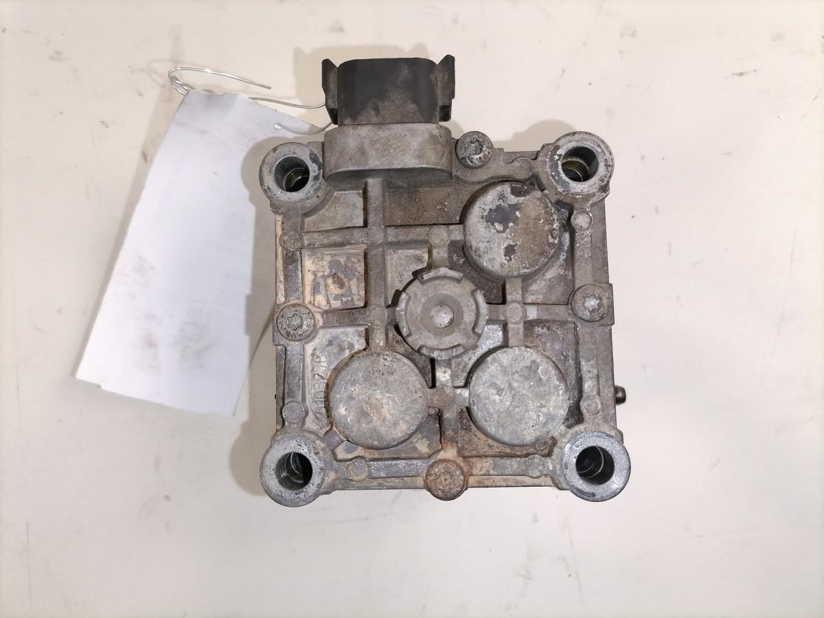 Scania EGR valve 2522216 - Вихлопна система в категорії Вантажівки: фото 4 Scania EGR valve 2522216 - Вихлопна система в категорії Вантажівки: фото 4