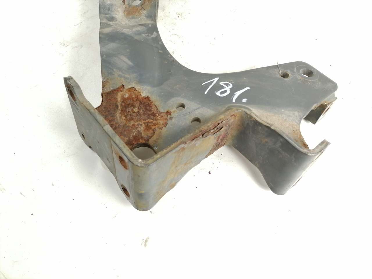 Scania Front bumper carrier 1802166 - Бампер в категорії Вантажівки: фото 4 Scania Front bumper carrier 1802166 - Бампер в категорії Вантажівки: фото 4