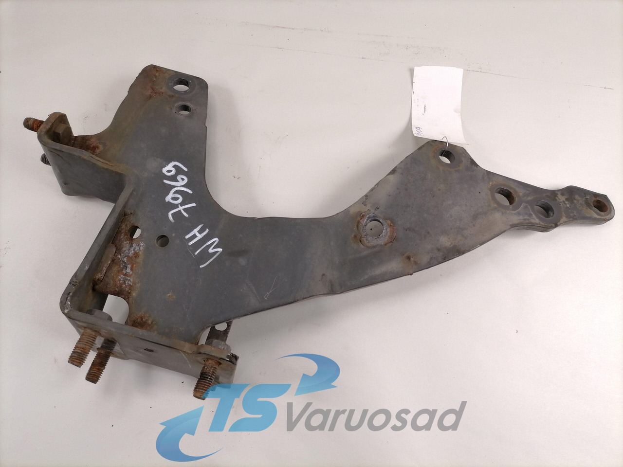 Scania Front bumper carrier 1802167 - Бампер в категорії Вантажівки: фото 4 Scania Front bumper carrier 1802167 - Бампер в категорії Вантажівки: фото 4