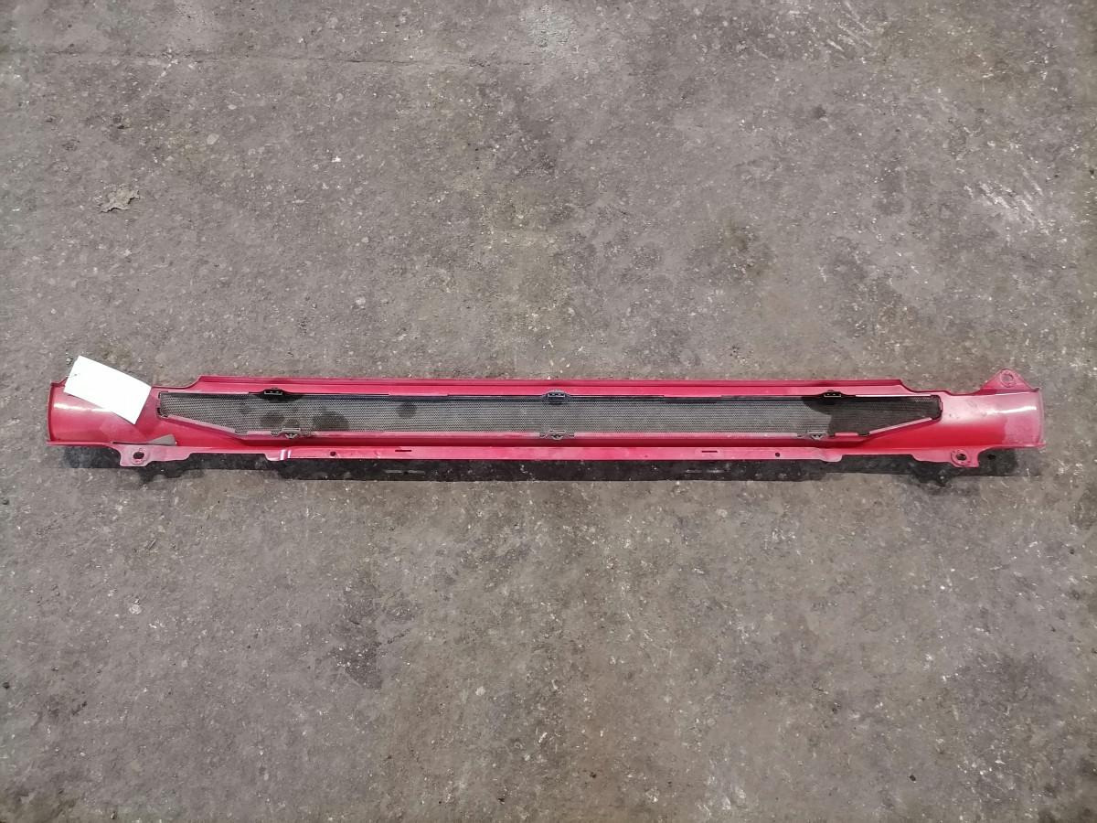 Scania Grille panel 1872160 - Решітка радіатора в категорії Вантажівки: фото 2 Scania Grille panel 1872160 - Решітка радіатора в категорії Вантажівки: фото 2