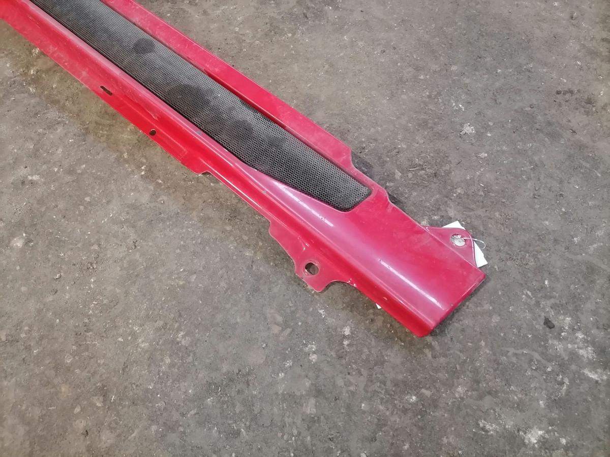 Scania Grille panel 1872160 - Решітка радіатора в категорії Вантажівки: фото 3 Scania Grille panel 1872160 - Решітка радіатора в категорії Вантажівки: фото 3