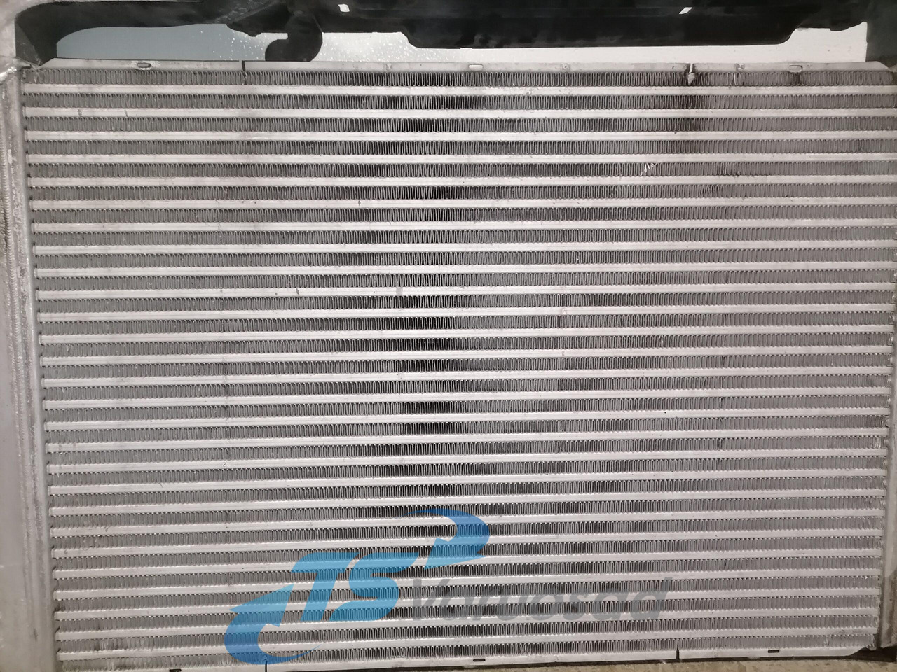 Scania Intercooler radiator 1766618 - Інтеркулер в категорії Вантажівки: фото 4 Scania Intercooler radiator 1766618 - Інтеркулер в категорії Вантажівки: фото 4