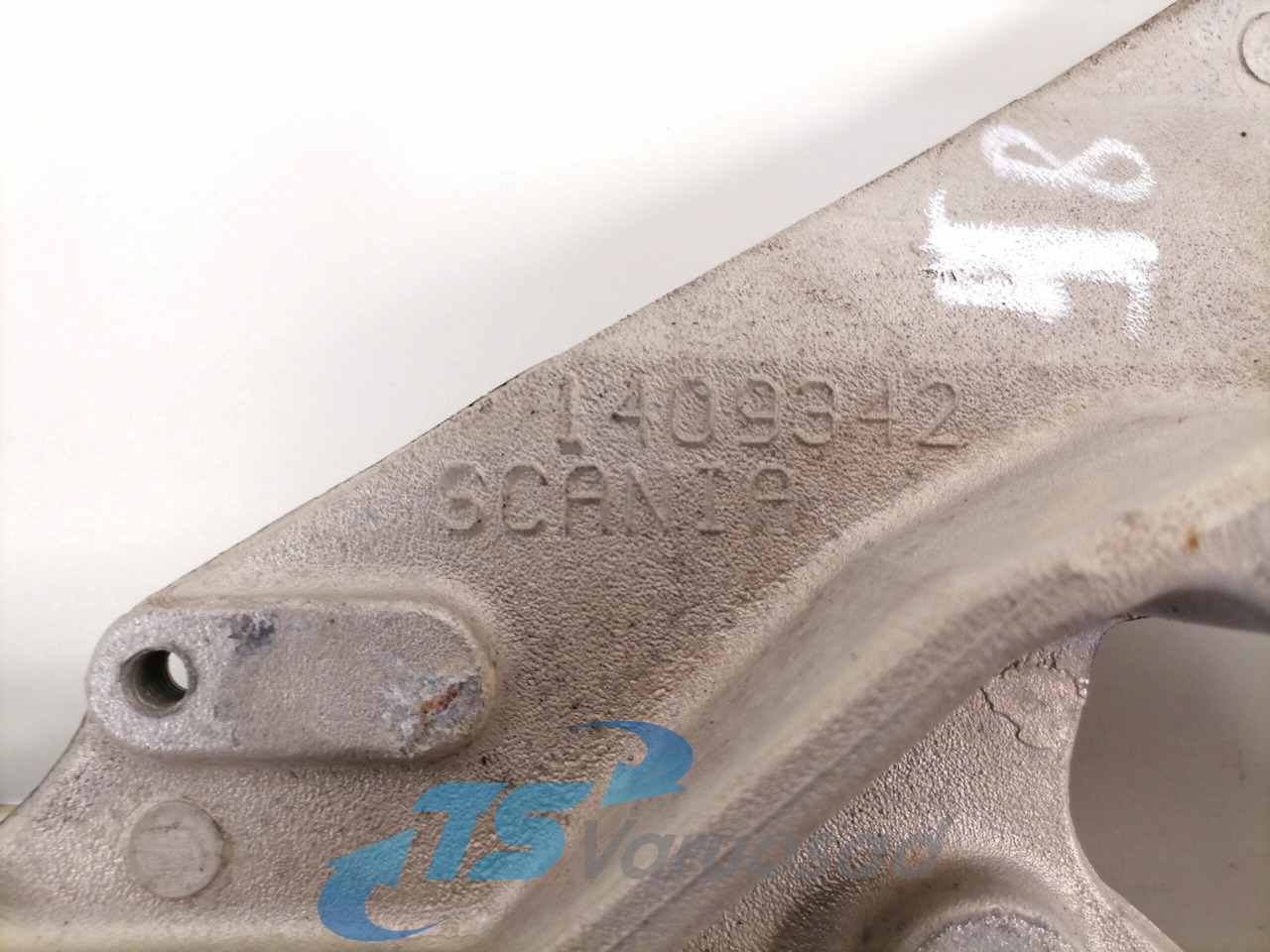 Scania Kabiini amortisaatori kandur 1409342 - Підвіска кабіни в категорії Вантажівки: фото 4 Scania Kabiini amortisaatori kandur 1409342 - Підвіска кабіни в категорії Вантажівки: фото 4