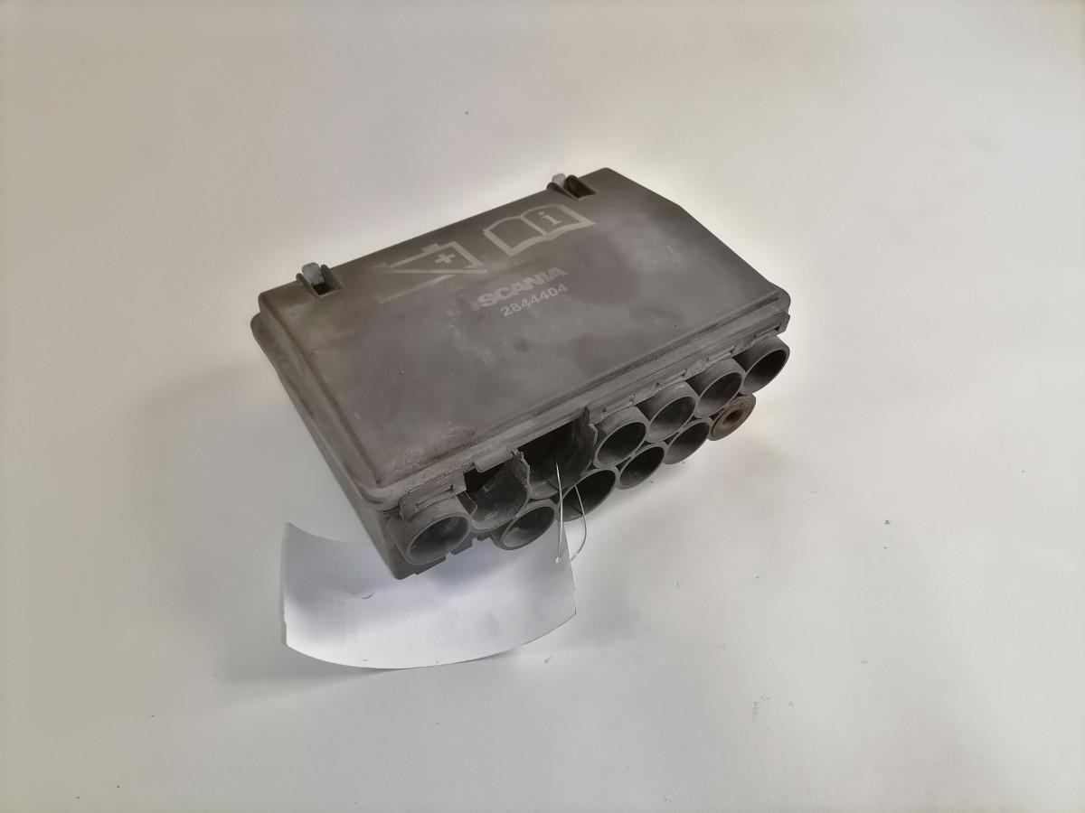 Scania Kaitsmekarp 2568757 - Запобіжник в категорії Вантажівки: фото 2 Scania Kaitsmekarp 2568757 - Запобіжник в категорії Вантажівки: фото 2