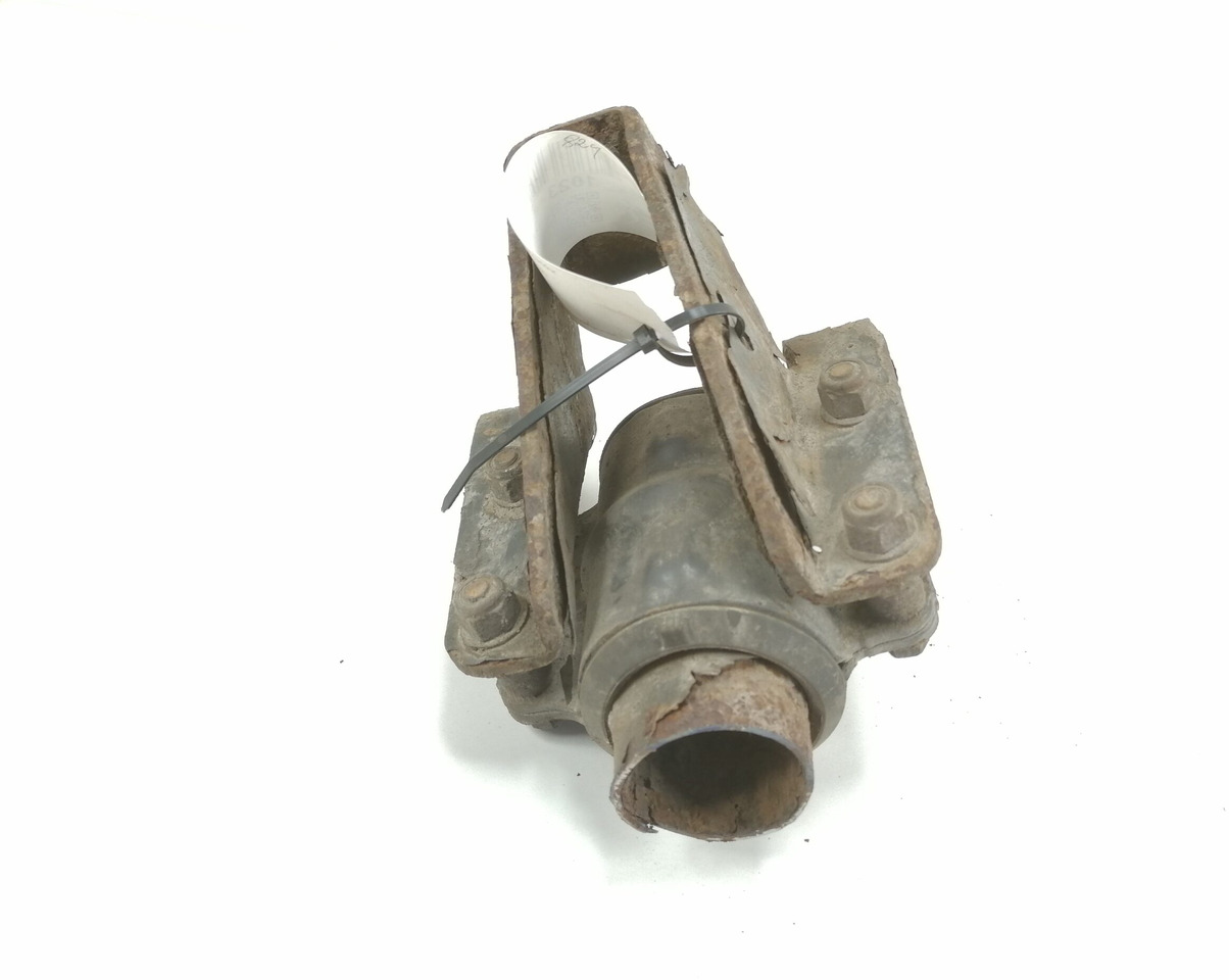 Scania Mudguard bracket 1854880 - Універсальна частина в категорії Вантажівки: фото 5 Scania Mudguard bracket 1854880 - Універсальна частина в категорії Вантажівки: фото 5