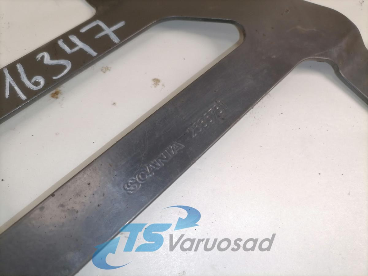Scania Mudguard bracket 2585731 - Універсальна частина в категорії Вантажівки: фото 4 Scania Mudguard bracket 2585731 - Універсальна частина в категорії Вантажівки: фото 4