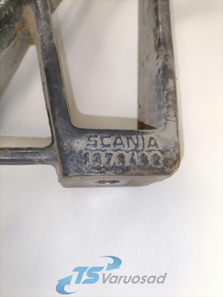 Scania Muffler carrier 1378482 - Глушник в категорії Вантажівки: фото 3 Scania Muffler carrier 1378482 - Глушник в категорії Вантажівки: фото 3