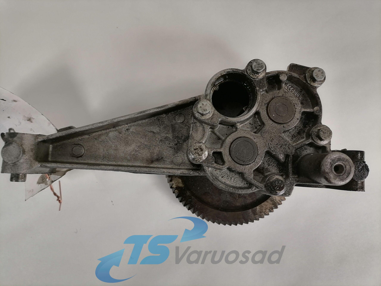 Scania Oil pump 1448659 - Масляний насос в категорії Вантажівки: фото 2 Scania Oil pump 1448659 - Масляний насос в категорії Вантажівки: фото 2