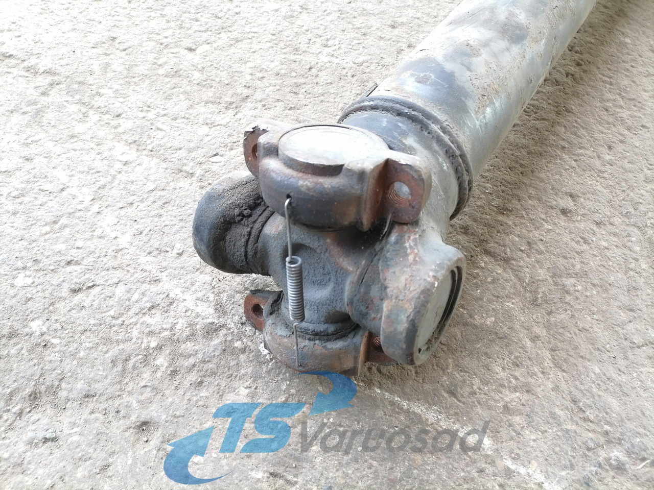 Scania Propeller shaft 1758600 - Карданний вал в категорії Вантажівки: фото 2 Scania Propeller shaft 1758600 - Карданний вал в категорії Вантажівки: фото 2