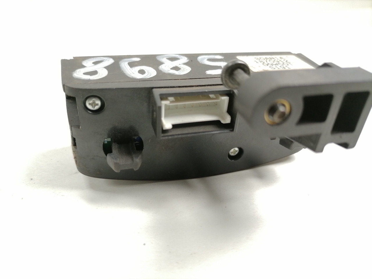 Scania Roolinupp 1870912 - Рульове управління в категорії Вантажівки: фото 3 Scania Roolinupp 1870912 - Рульове управління в категорії Вантажівки: фото 3