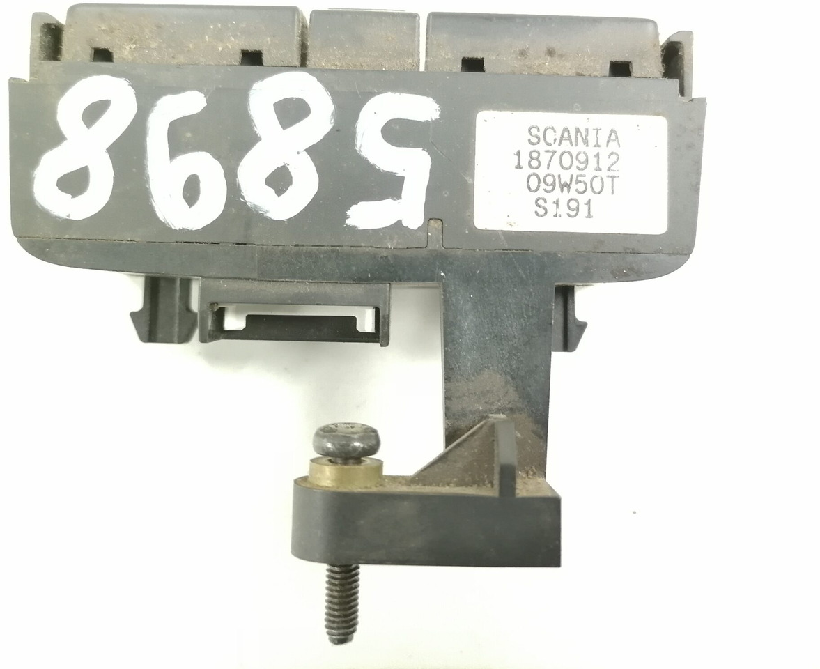 Scania Roolinupp 1870912 - Рульове управління в категорії Вантажівки: фото 2 Scania Roolinupp 1870912 - Рульове управління в категорії Вантажівки: фото 2