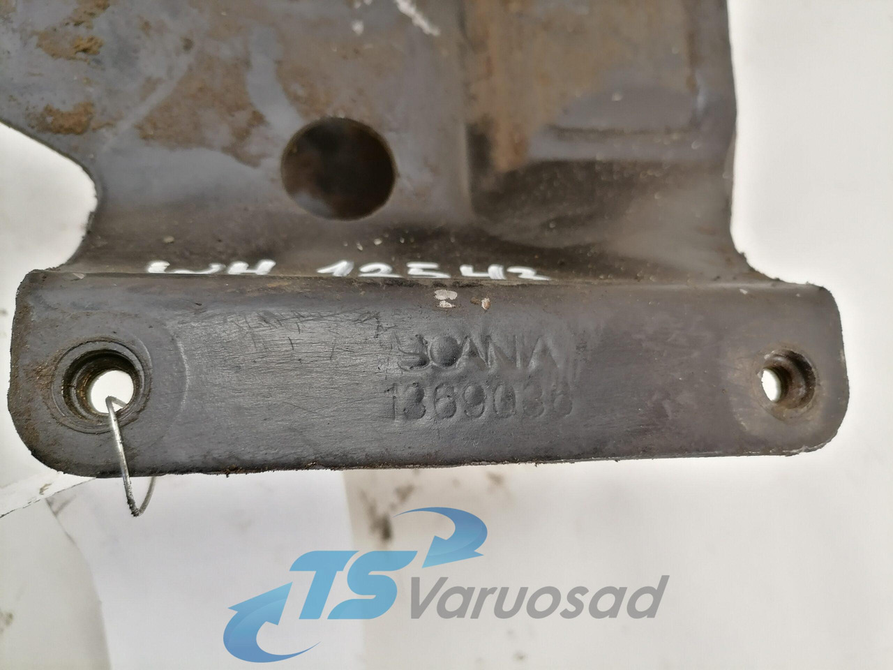 Scania Roolisüsteemi õlimahuti kandur 1369036 - Шланг рульового управління в категорії Вантажівки: фото 3 Scania Roolisüsteemi õlimahuti kandur 1369036 - Шланг рульового управління в категорії Вантажівки: фото 3