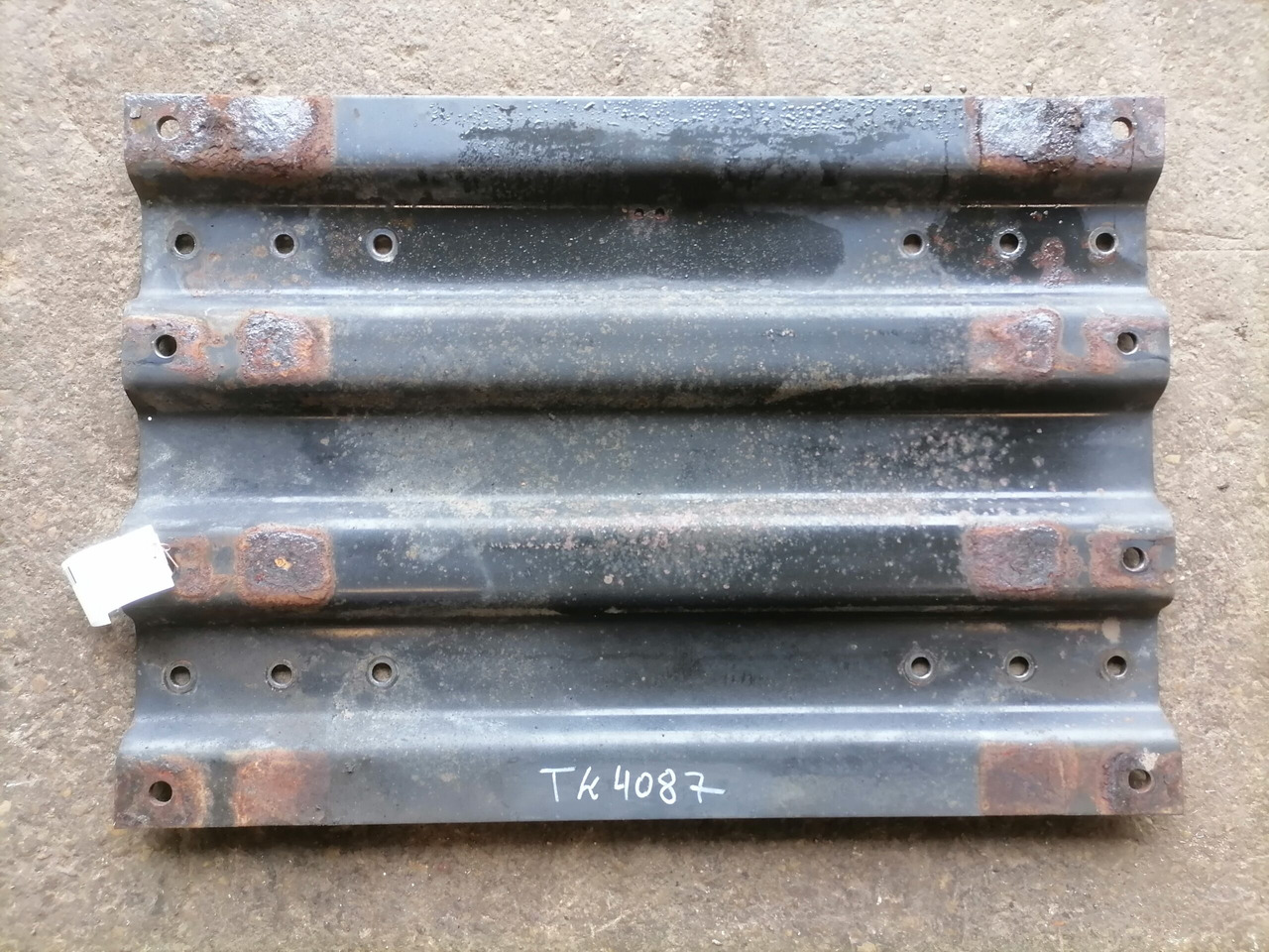 Scania Saddle plate 2061804 - Сідло в категорії Вантажівки: фото 3 Scania Saddle plate 2061804 - Сідло в категорії Вантажівки: фото 3