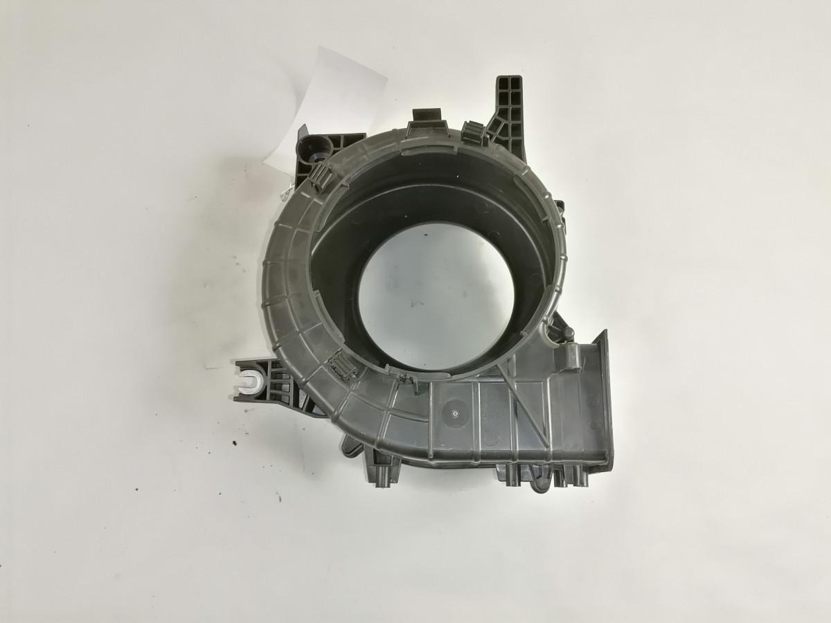 Scania Salongisoojenduse ventilaatori korpus 2301516 - Опалення/ Вентиляція в категорії Вантажівки: фото 3 Scania Salongisoojenduse ventilaatori korpus 2301516 - Опалення/ Вентиляція в категорії Вантажівки: фото 3