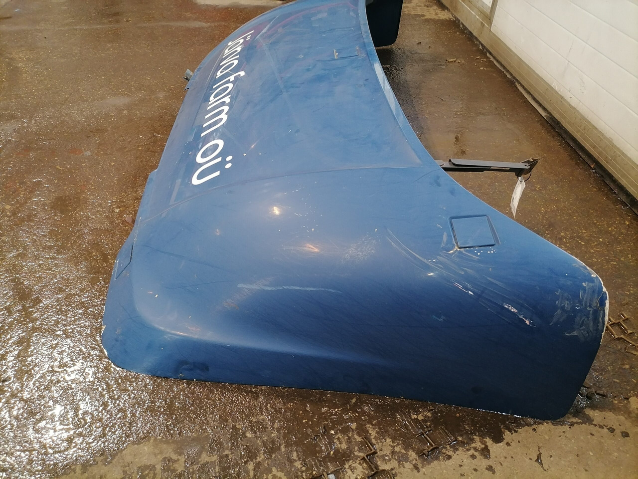 Scania Scania cab wind deflector, roof 1757973 - Аеродинаміка/ Спойлери в категорії Вантажівки: фото 3 Scania Scania cab wind deflector, roof 1757973 - Аеродинаміка/ Спойлери в категорії Вантажівки: фото 3