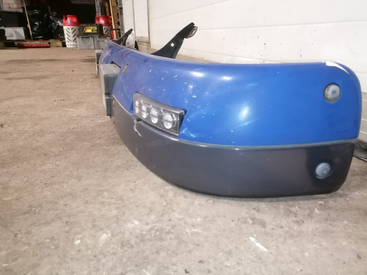 Scania Sun visor 1355656 - Кузов і екстер'єр в категорії Вантажівки: фото 3 Scania Sun visor 1355656 - Кузов і екстер'єр в категорії Вантажівки: фото 3