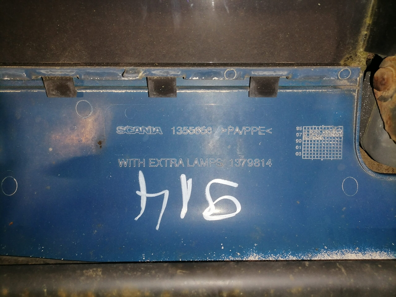 Scania Sun visor 1355656 - Кузов і екстер'єр в категорії Вантажівки: фото 4 Scania Sun visor 1355656 - Кузов і екстер'єр в категорії Вантажівки: фото 4