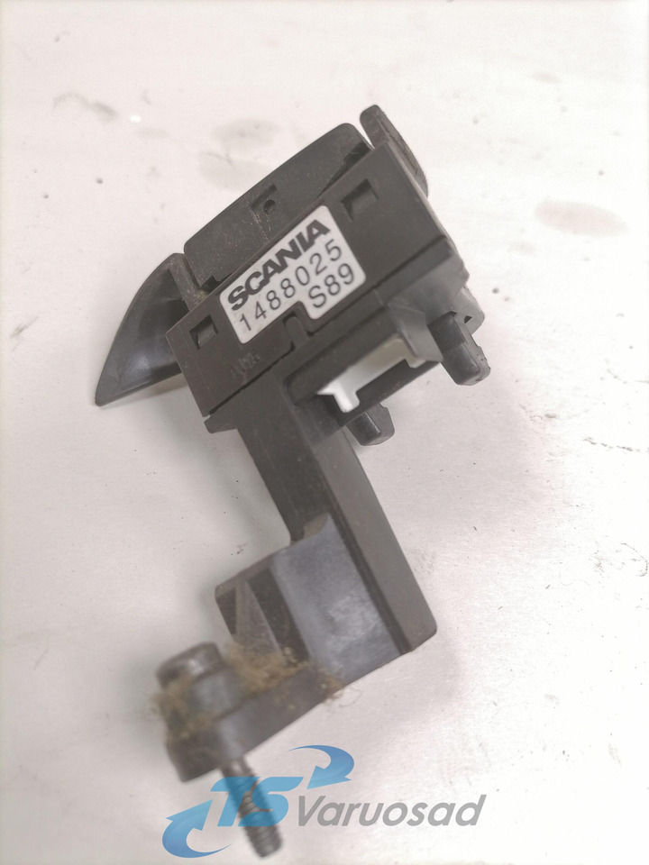 Scania Switch, steering wheel 1488025 - Рульове управління в категорії Вантажівки: фото 3 Scania Switch, steering wheel 1488025 - Рульове управління в категорії Вантажівки: фото 3