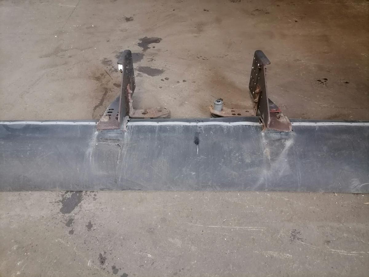 Scania Tagumine kaitseraud 1850158 - Бампер в категорії Вантажівки: фото 3 Scania Tagumine kaitseraud 1850158 - Бампер в категорії Вантажівки: фото 3